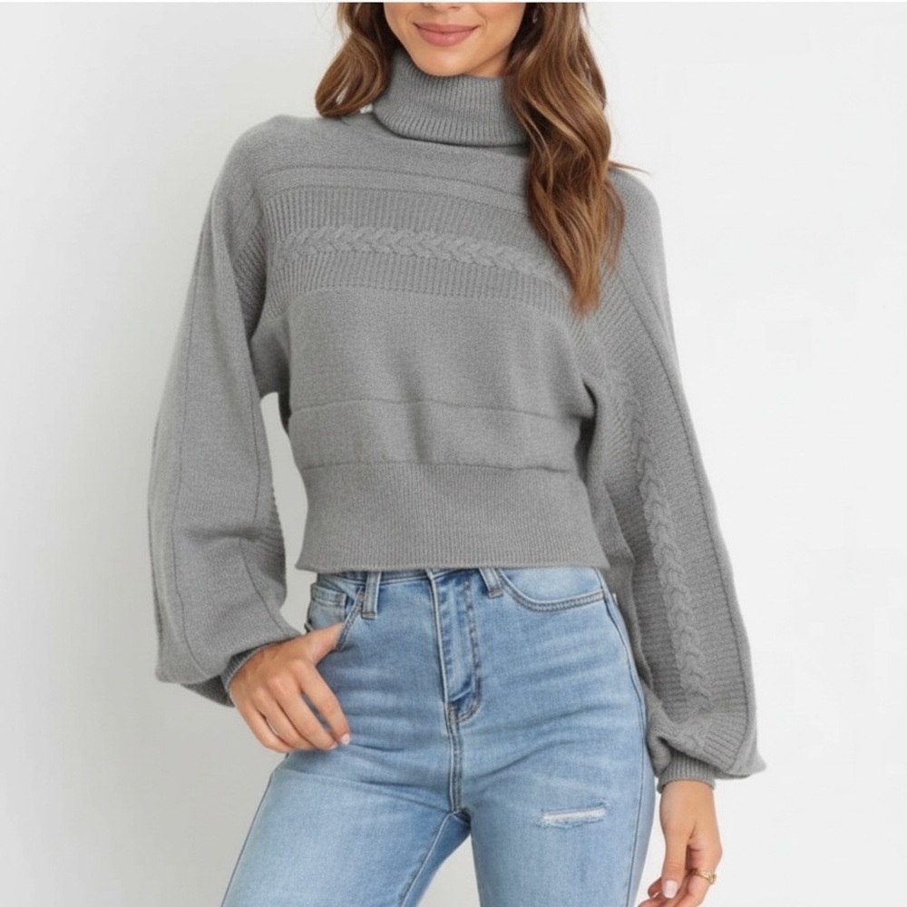 NWT Petal & Pup Turtleneck Cropped Balloon Sleeve Sweater in Gray Medium/Large